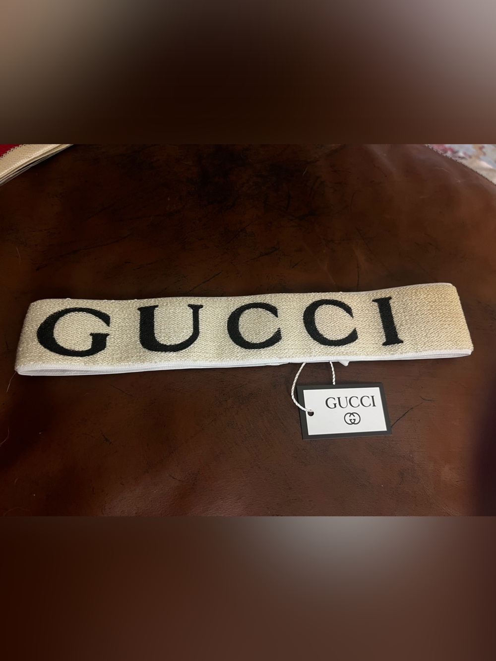🖤 Gucci. Black Letter Spellout Stretch Headband